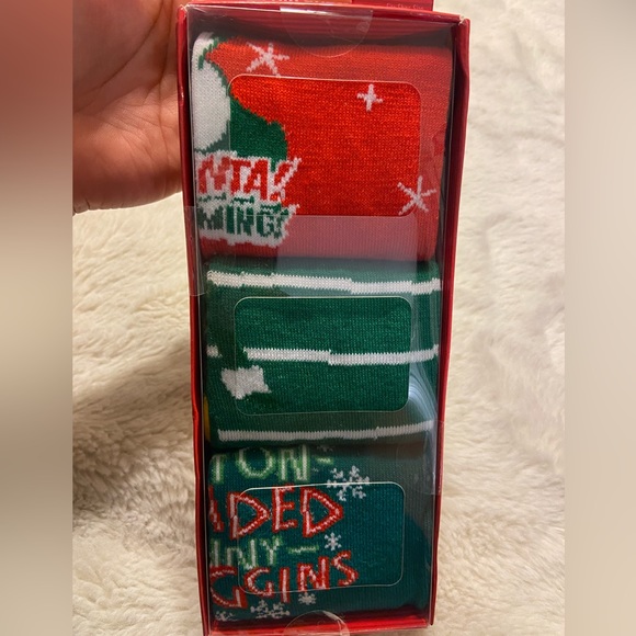 New Elf movie Christmas 3-pack men’s crew socks shoe size 8-12 - Picture 2 of 5